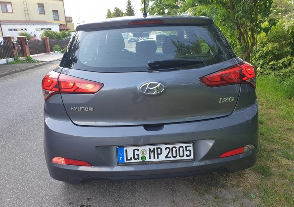 Hyundai i20 cena 34900 przebieg: 88000, rok produkcji 2017 z Szamotuły małe 667